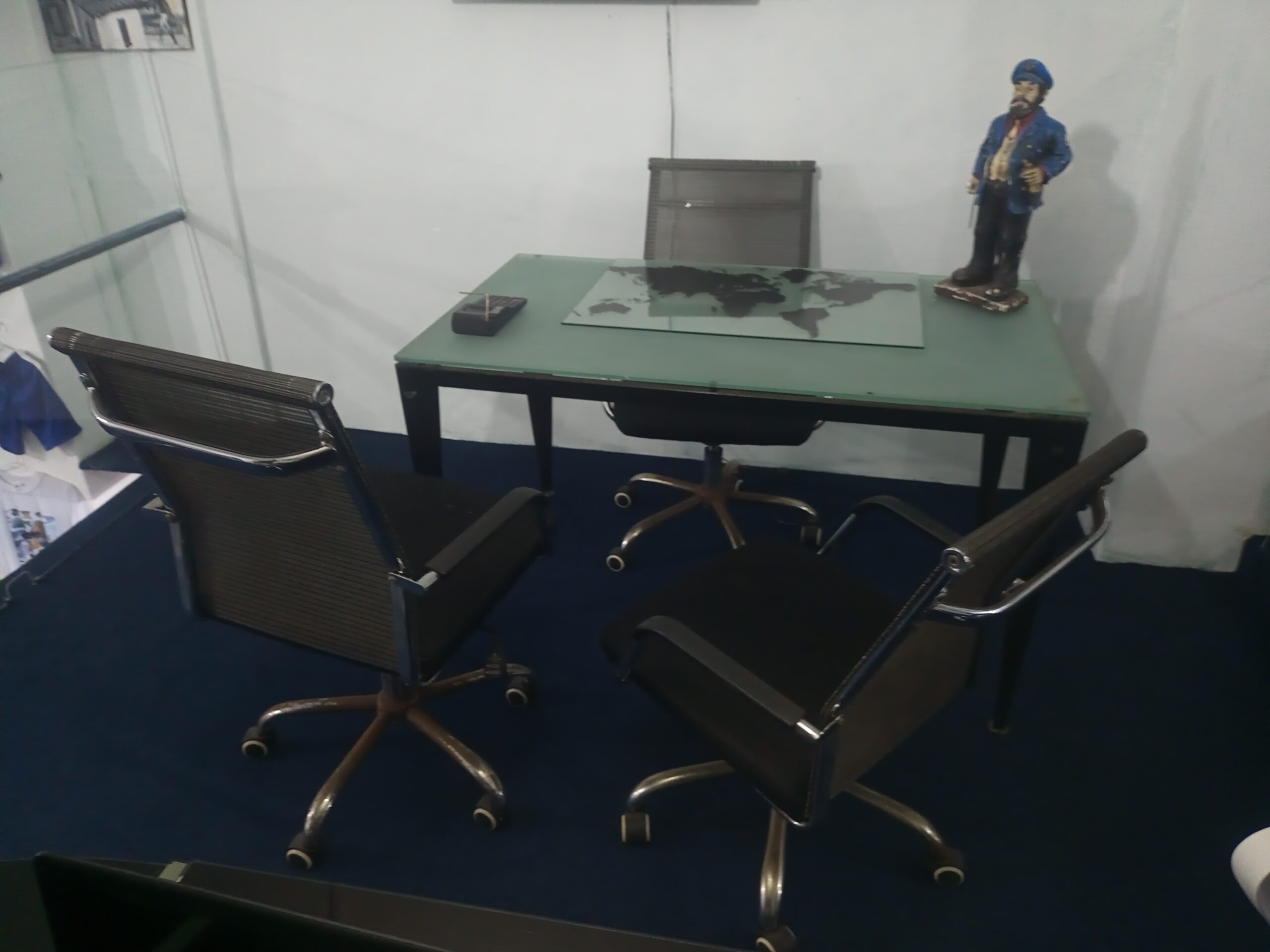 Mesas 2 cadeiras presidente 5