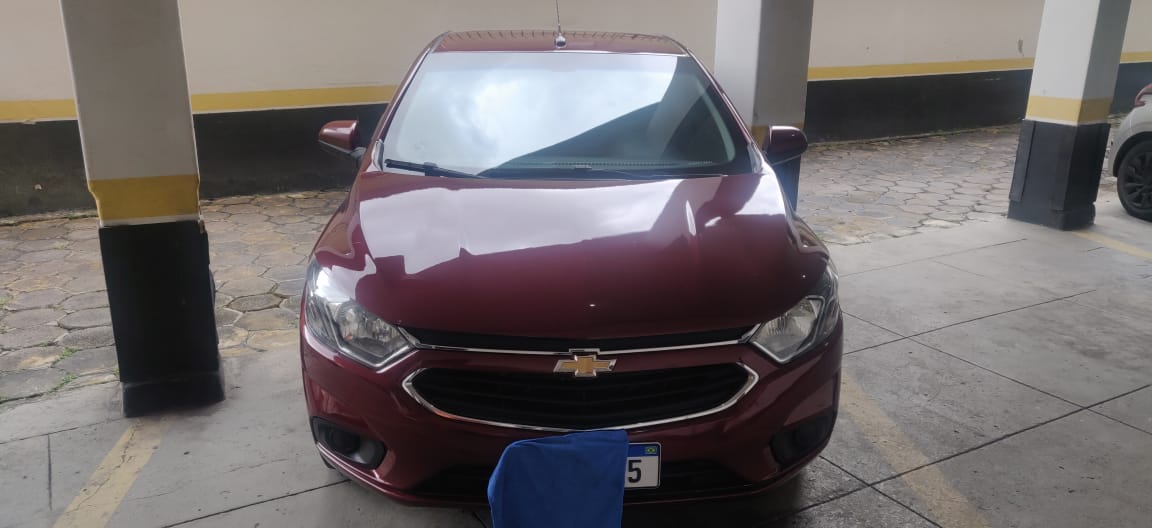 Ônix LT 1.0 Flex Vermelho