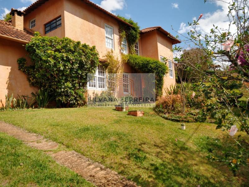 Residência em Condomínio Excelente