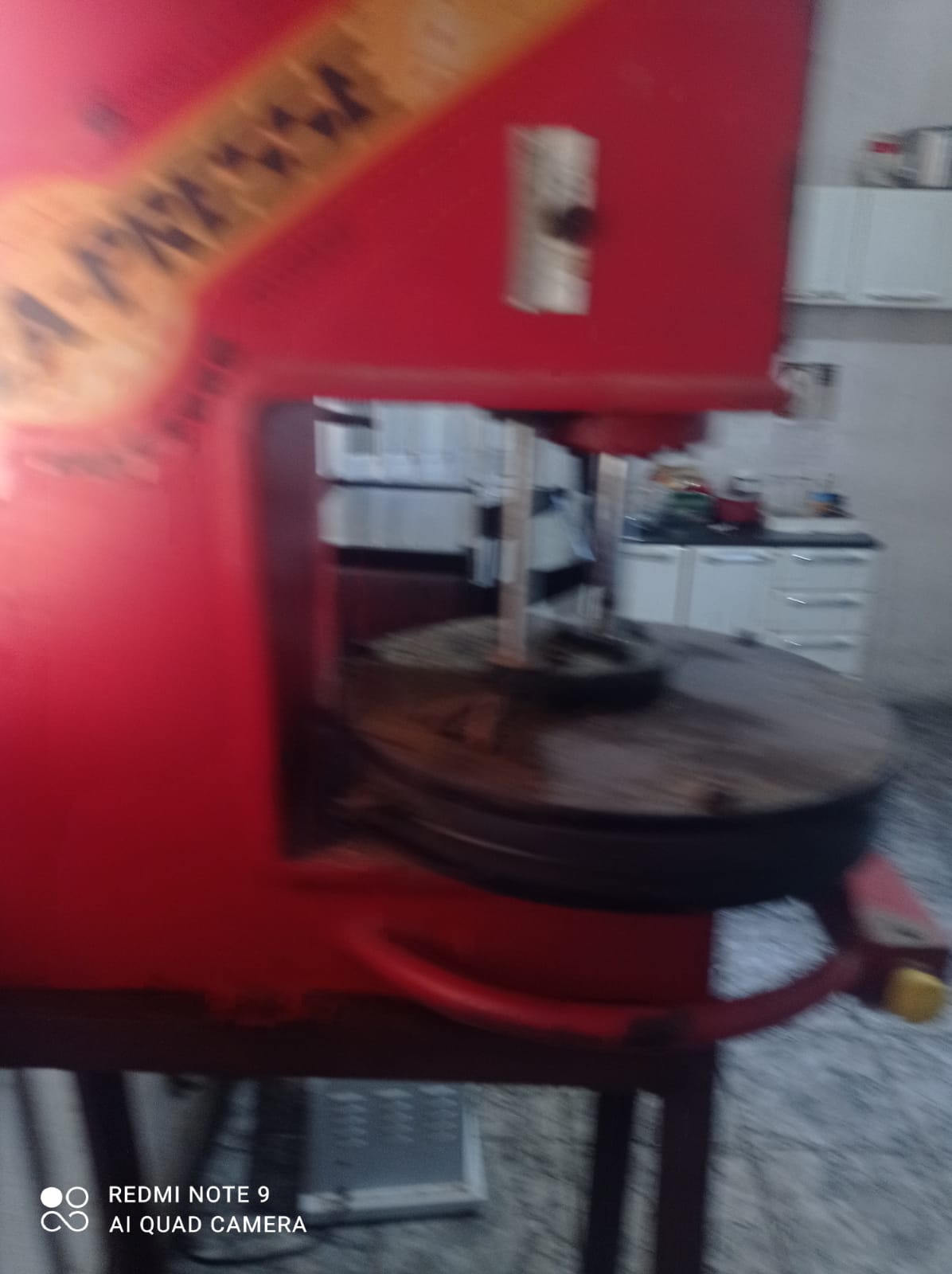 Prensa Dan presse -para massa de pizza.