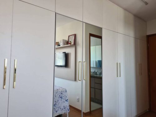 Quarto individual mobiliado