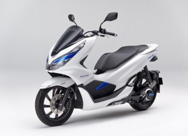 2181129eng-pcx-electric-01