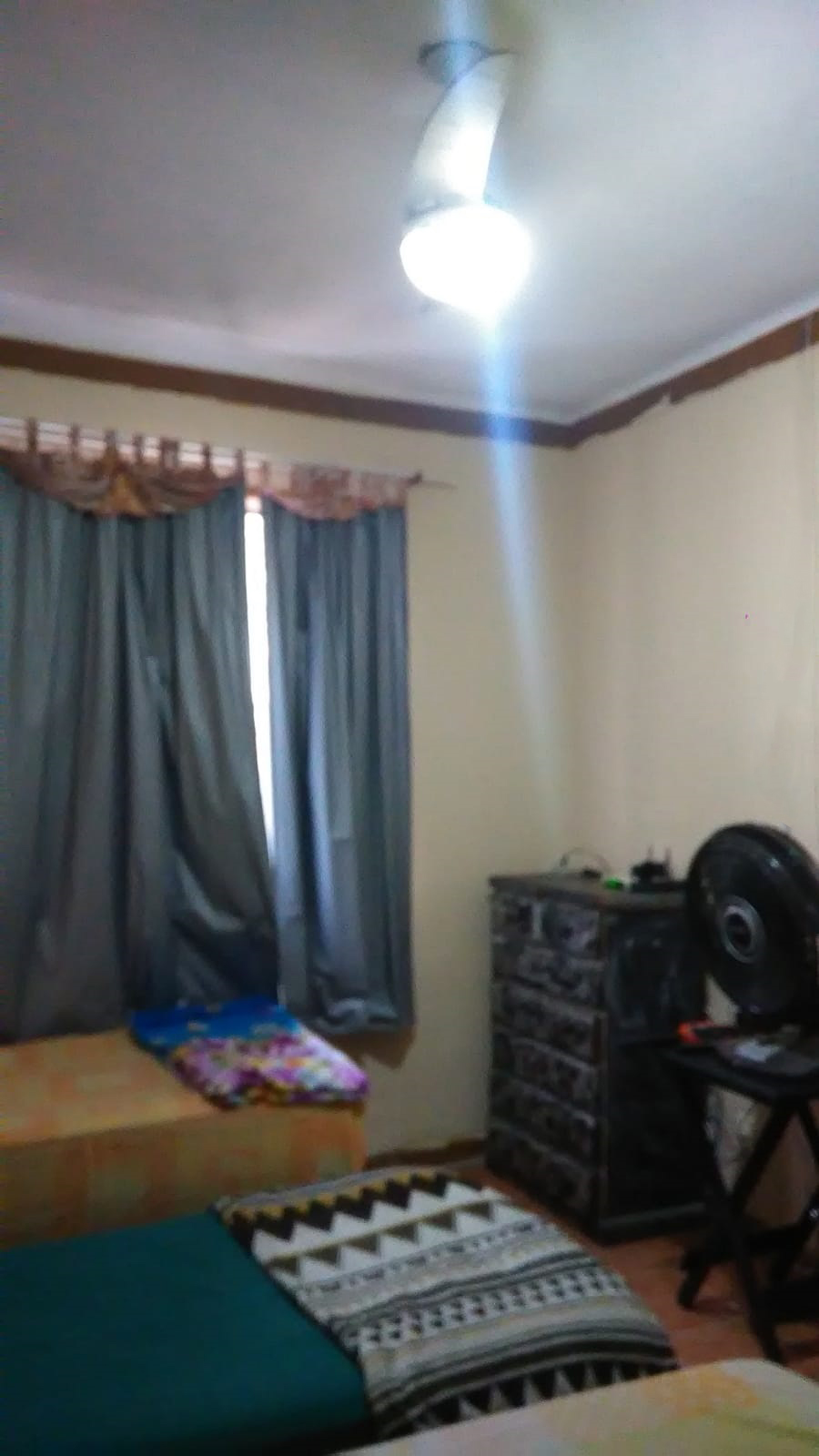 Quarto Compartilhado c banheiro rapazes