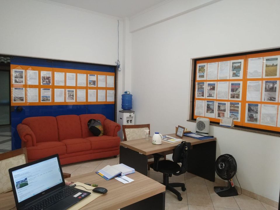 VENDO CORR. DE IMÓVEIS E LOJA PRÓPRIA