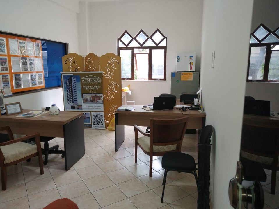 VENDO CORR. DE IMÓVEIS E LOJA PRÓPRIA