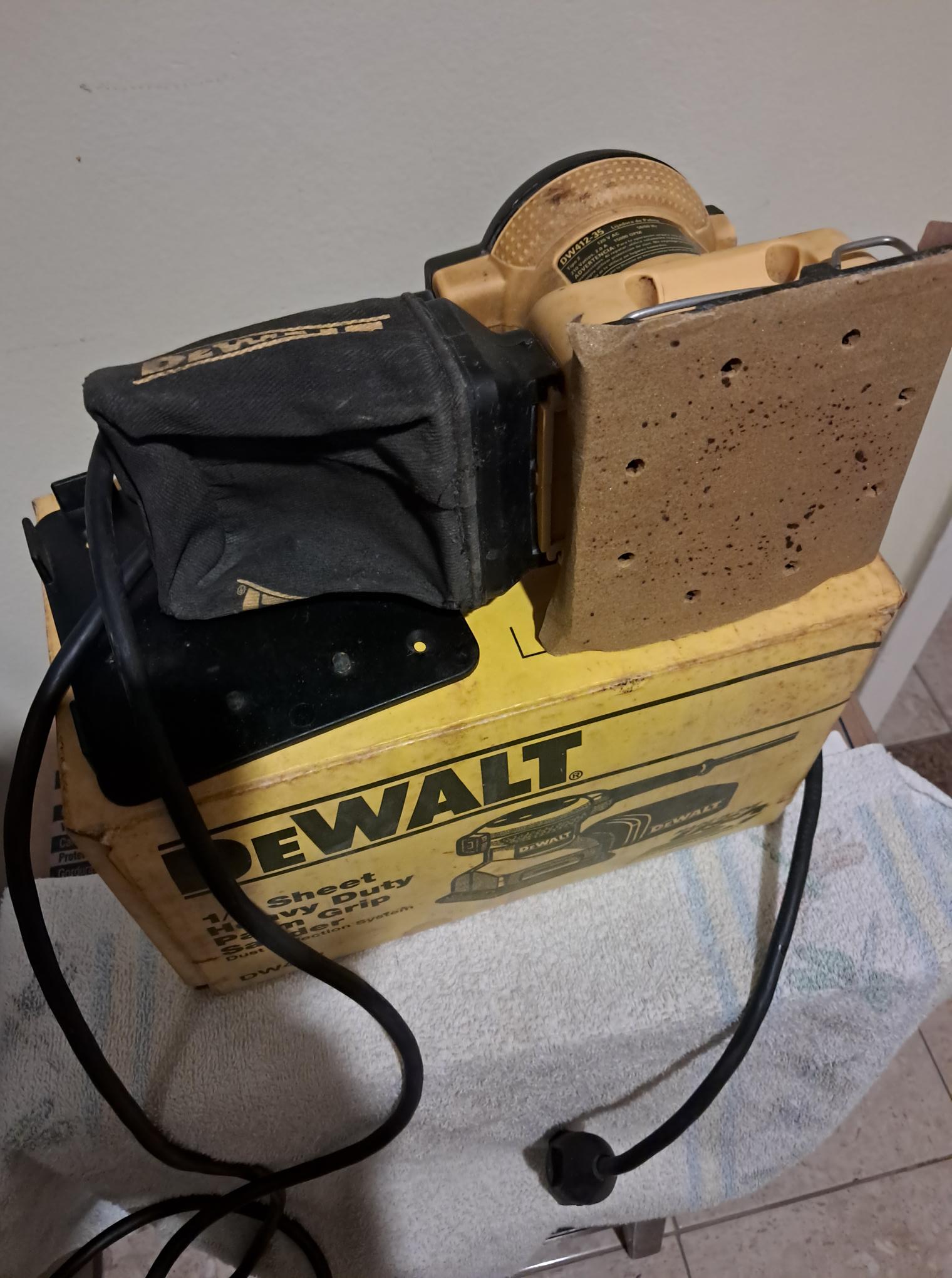 COPACABANA Vendo Lixadeira DeWALT 110V