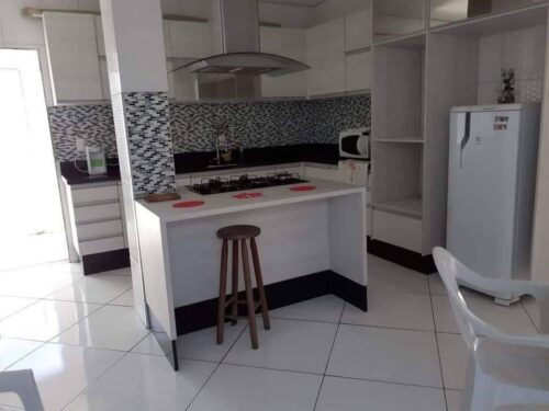 Alugo para temporada casa com piscina em Arraial do Cabo