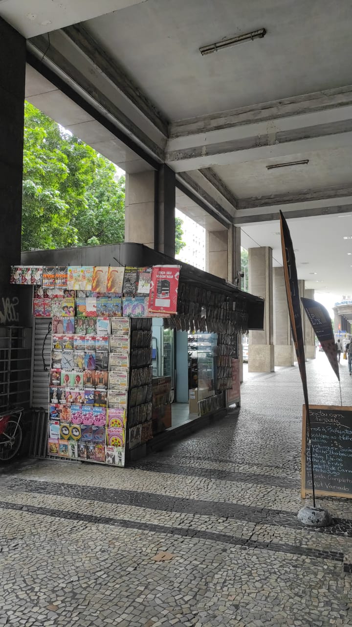 Vendo banca de jornal no Centro do Rio
