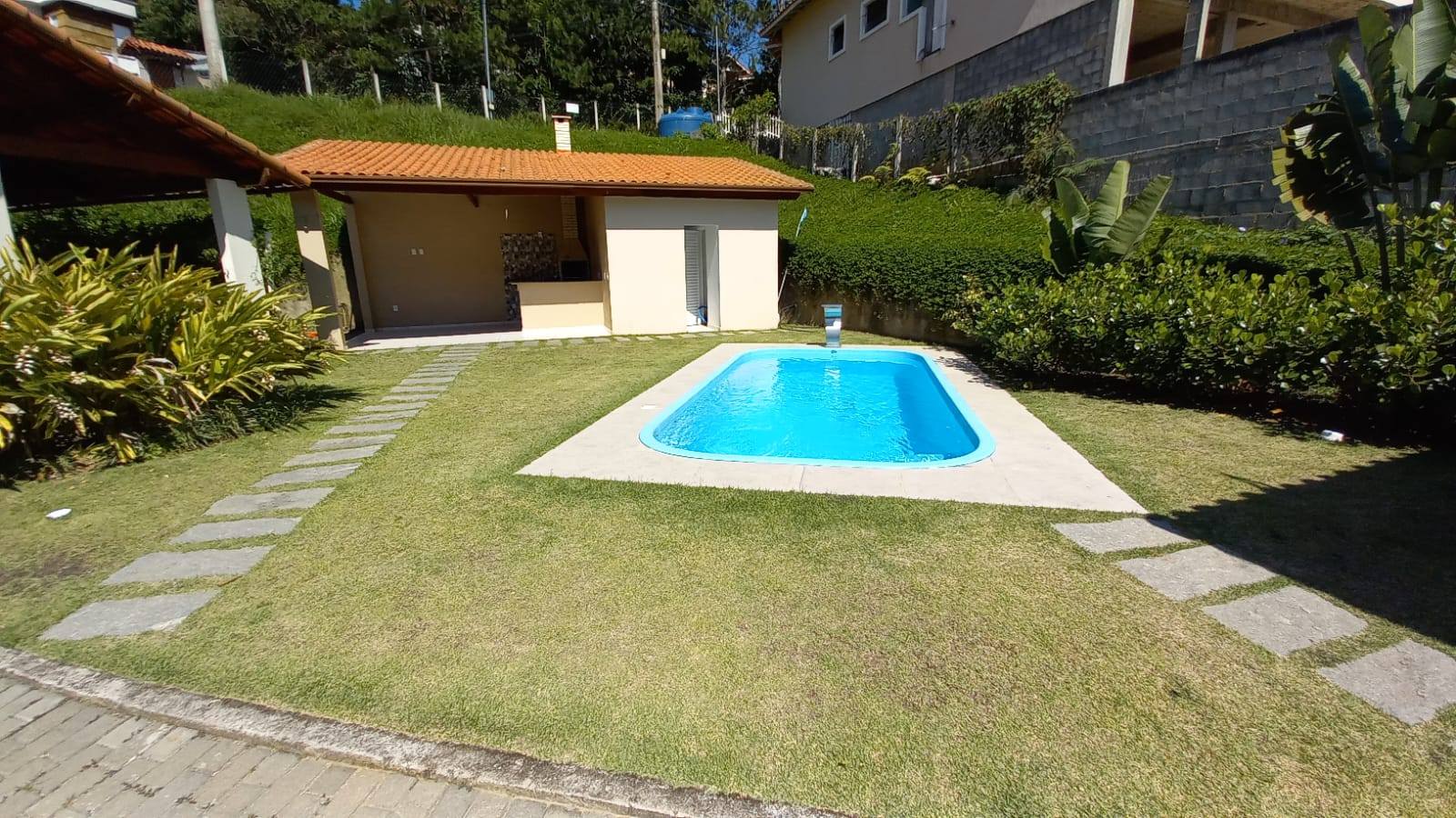 Vendo apto 2 quartso Nova Friburgo