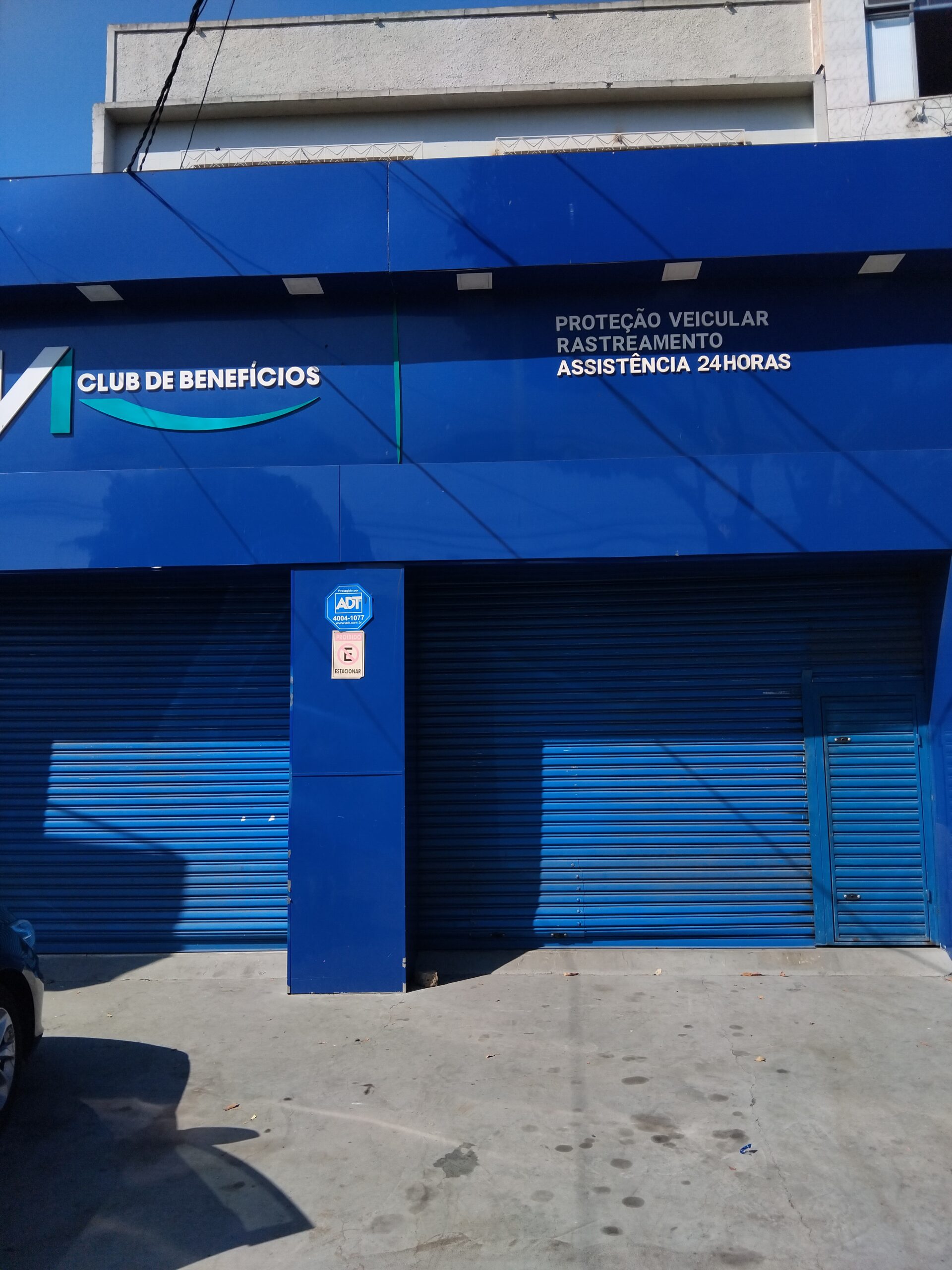 Alugo prédio comercial salas e lojão