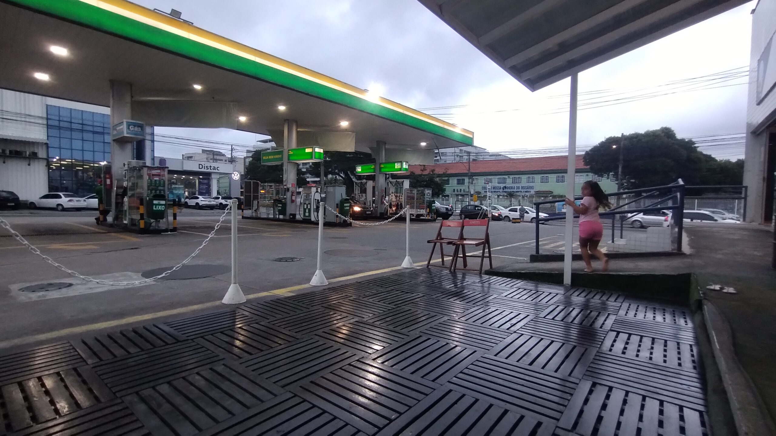 Deck modular madeira eucalipto 50×50 ext