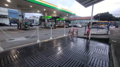 Deck modular madeira eucalipto 50×50 ext