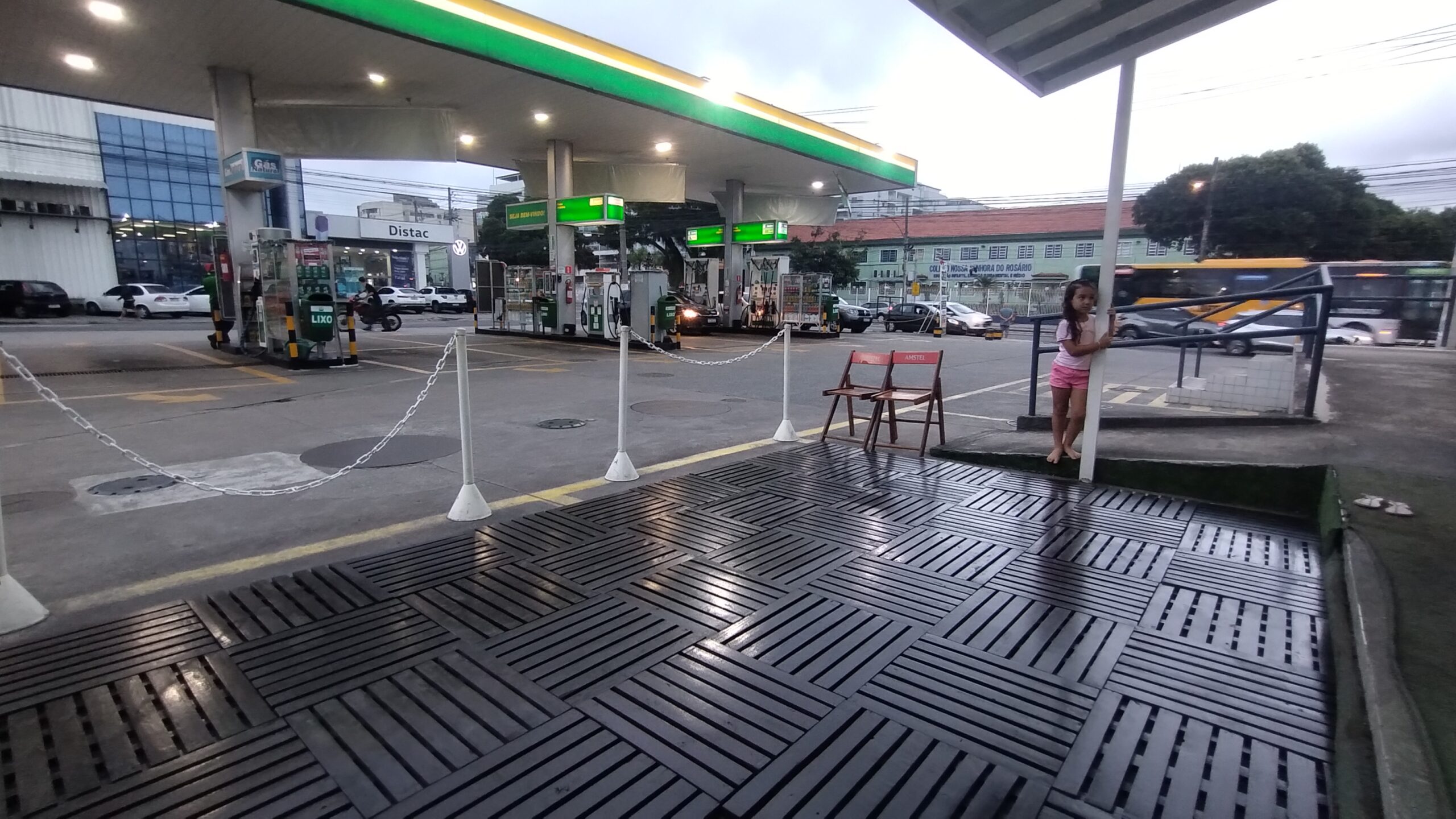 Deck modular madeira eucalipto 50×50 ext