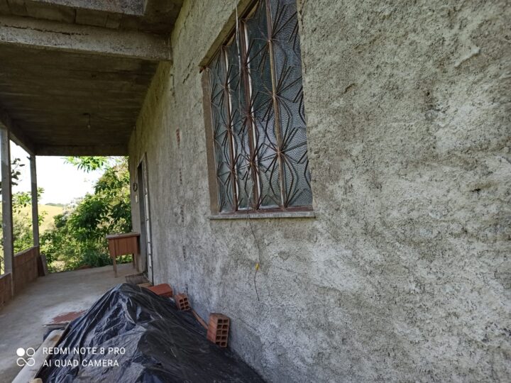 VENDO SITIO COM NASCENTE NO CAPIVARI-RJ