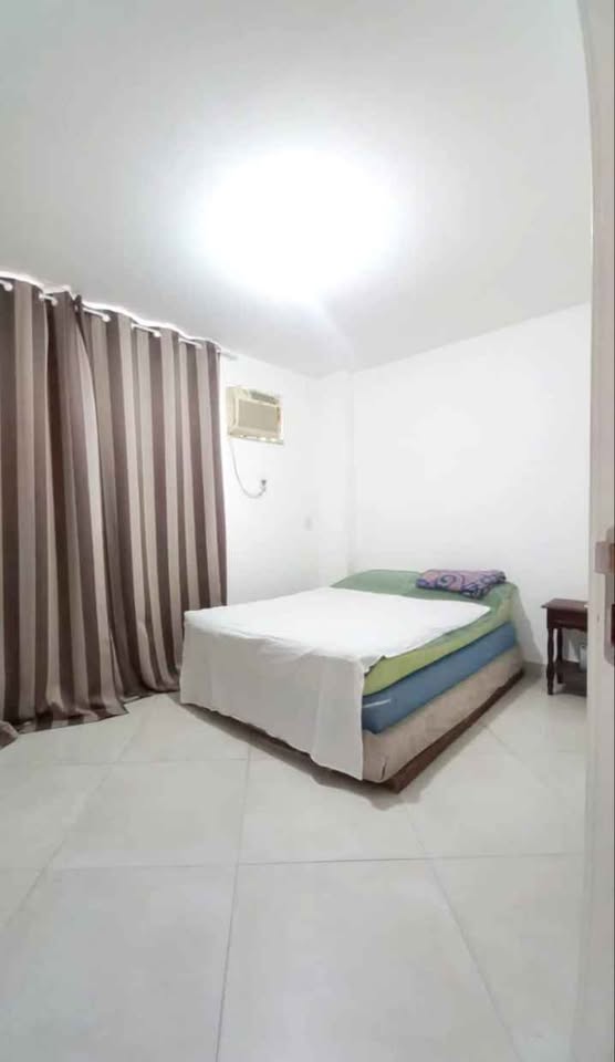Vendo apto 2 quartos Recreio dos Bandeirantes R$ 440.0000 T. 99031-7330