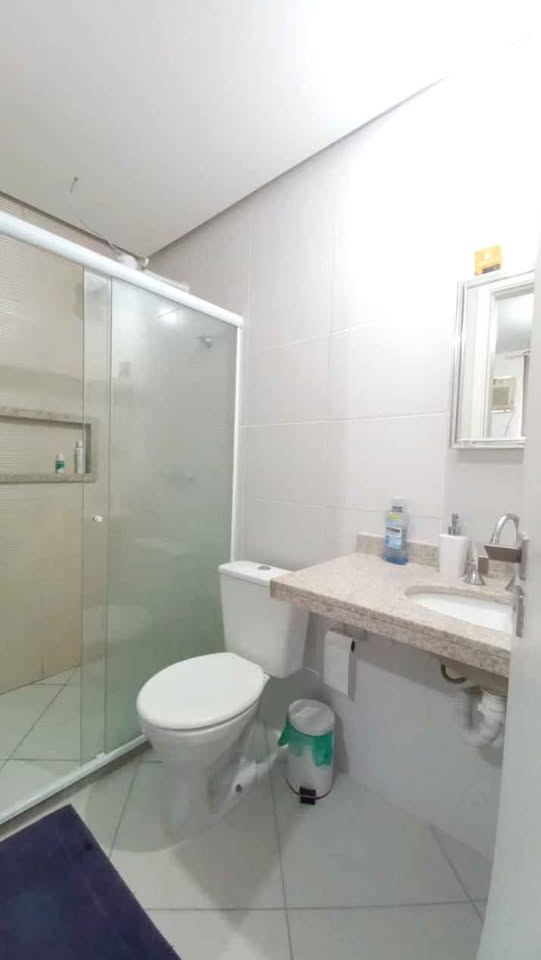 Vendo apto 2 quartos Recreio dos Bandeirantes R$ 440.0000 T. 99031-7330