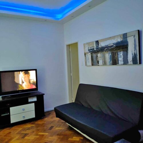 Alugo sala e quarto em Copacabana