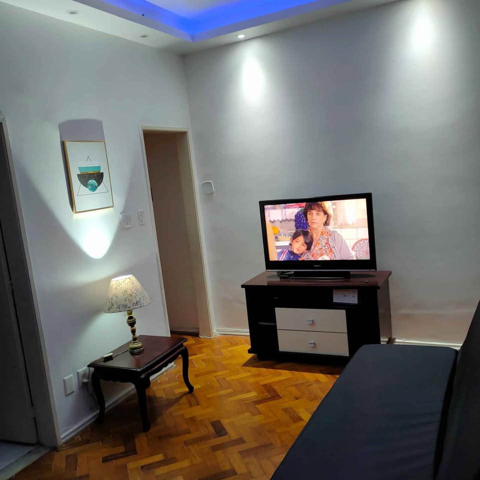 Alugo sala e quarto em Copacabana