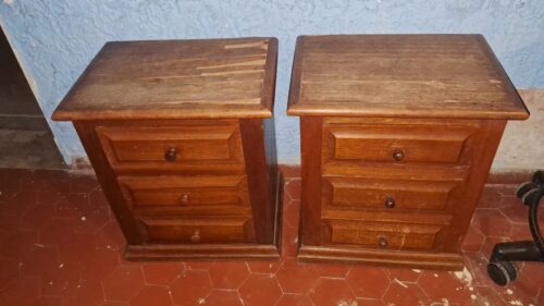 Vende-se 2 criados mudos