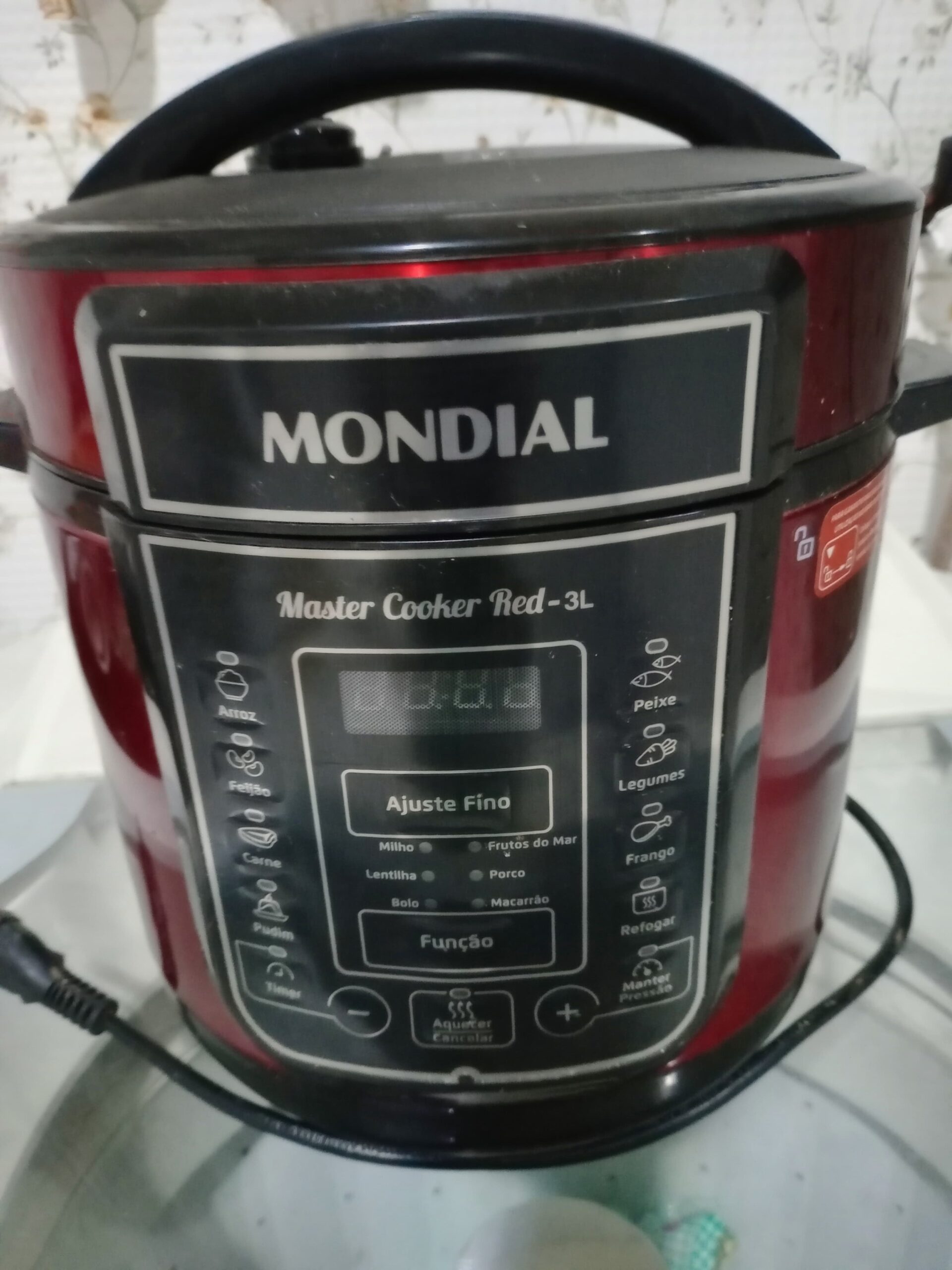 Panela de pressão elétrica