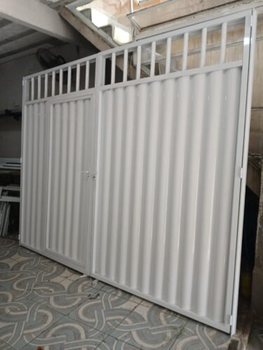 Portões de Garagem BÚZIOS, aluminio.