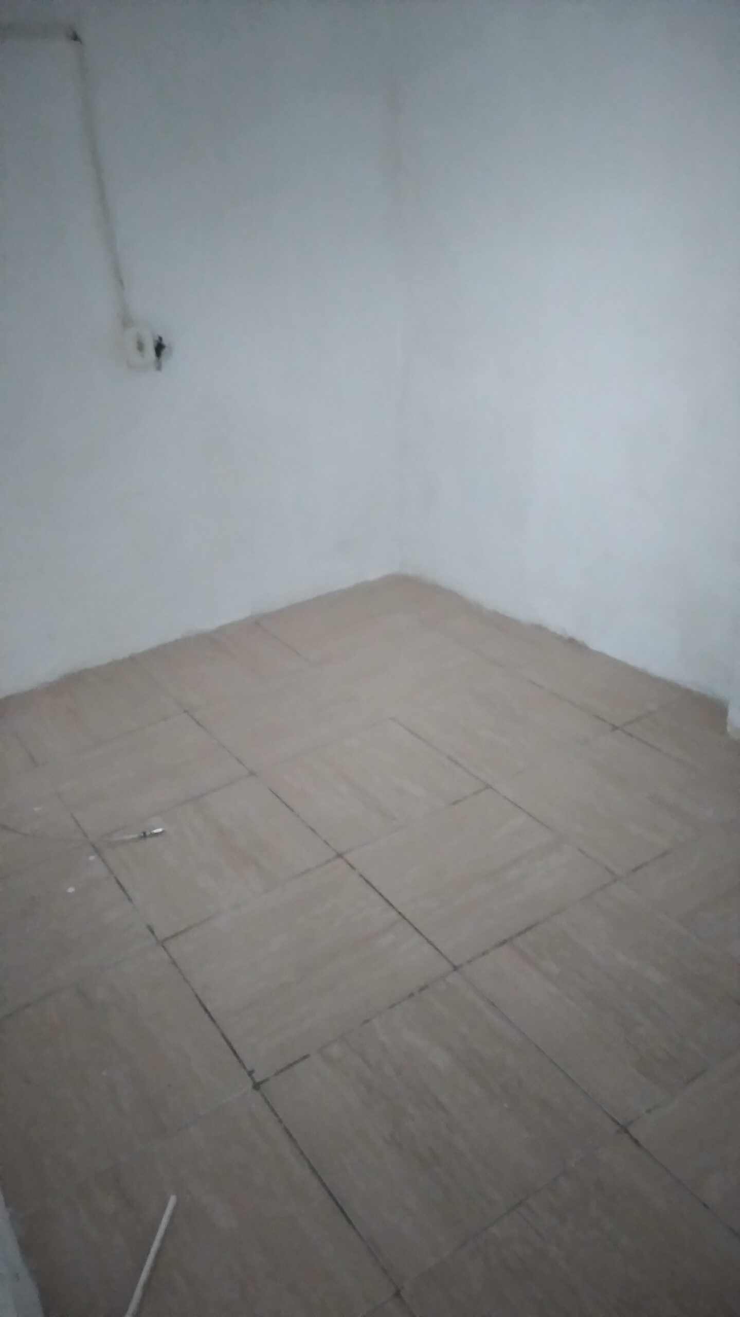 Kitnet há entre Madureira Shopping e par