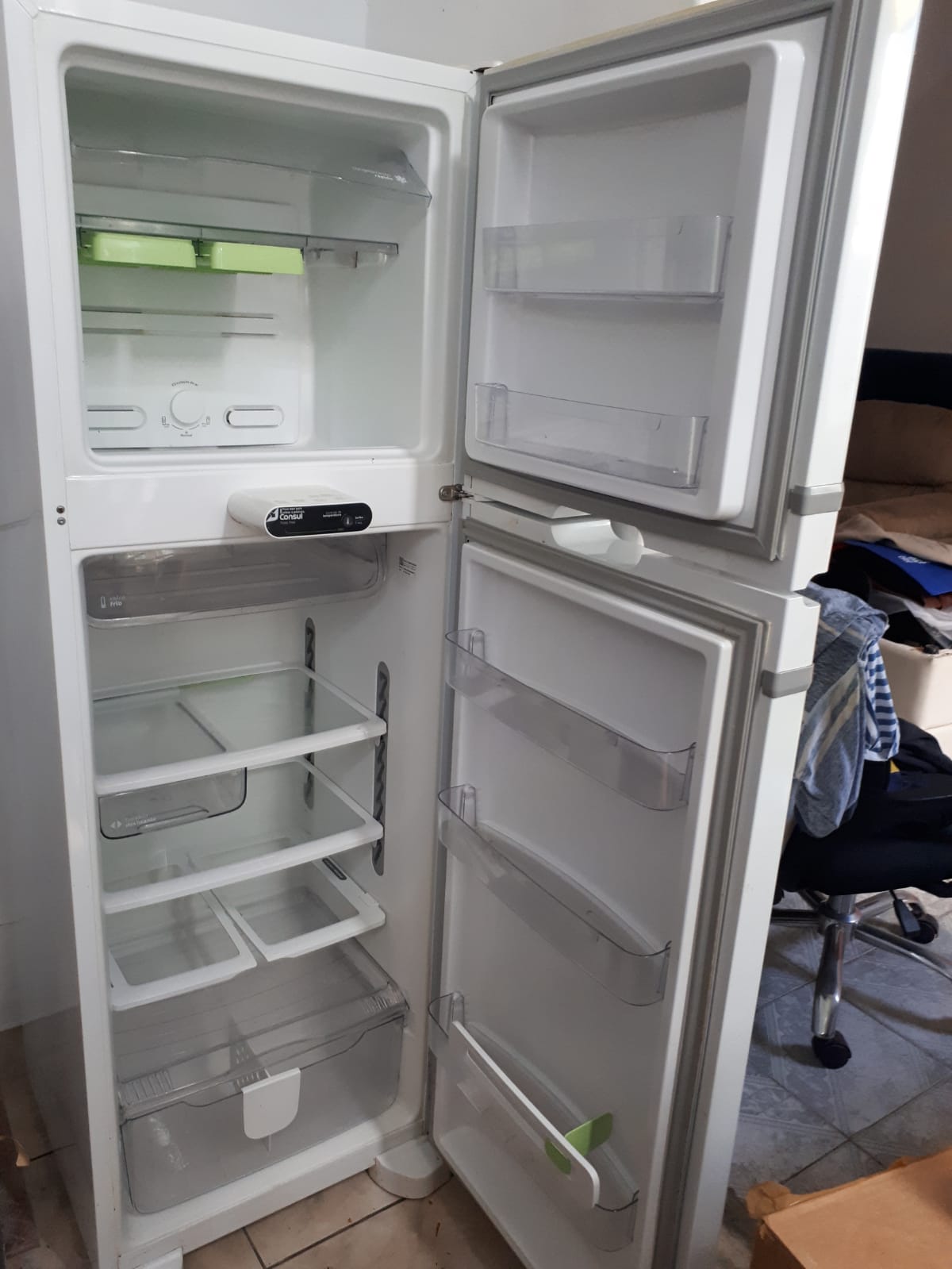 GELADEIRA FOSFREE CONSUL MUITO NOVA