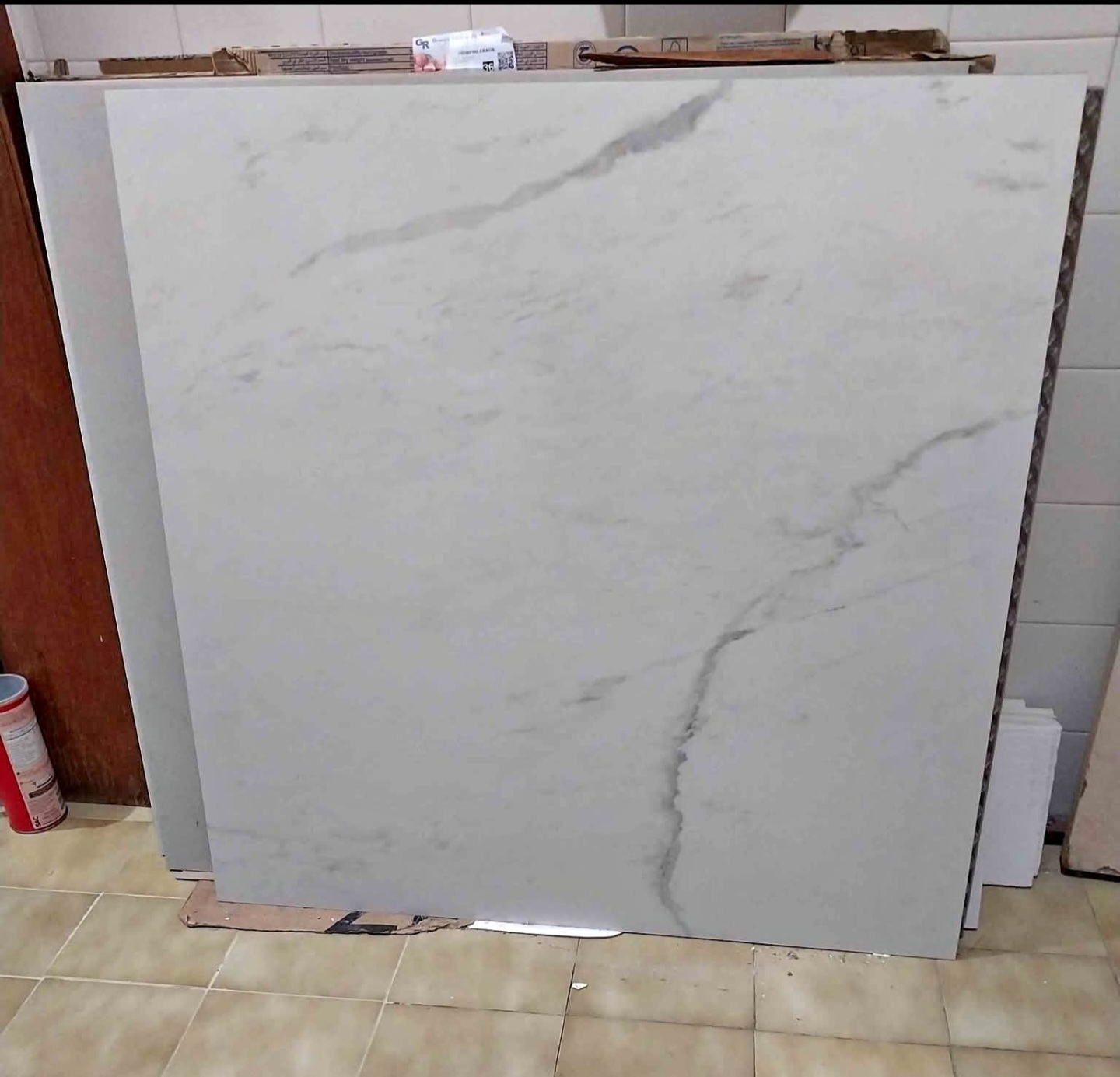 Porcelanato, novo, 10 m², em Copacabana