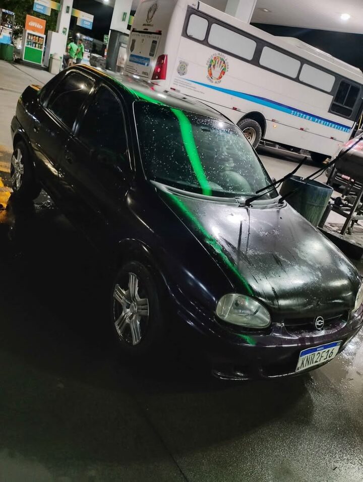 Chevrolet Corsa 97