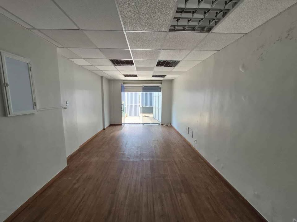 Alugo prédio comercial