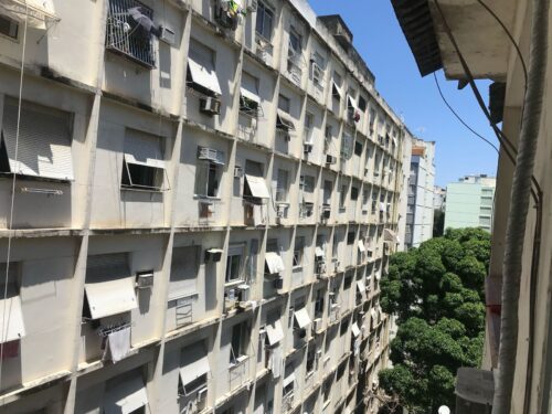 Vende-se Apto Copacabana