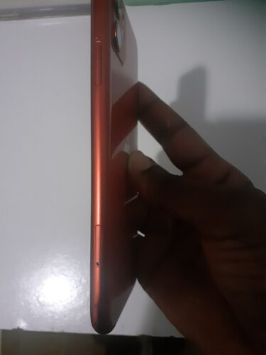 iPhone 11 seminovo funcionando perfeitamente