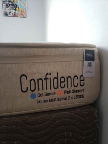 Vendo colchão de casal com box incluído