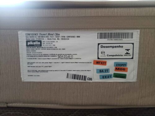 Vendo colchão de casal com box incluído