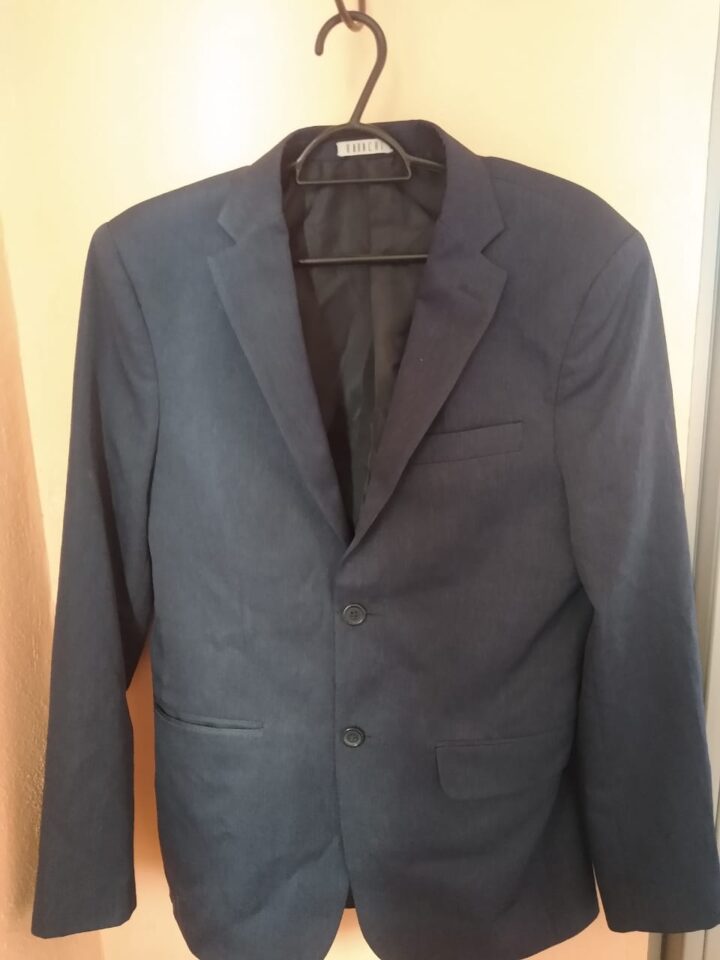 Vendo terno azul