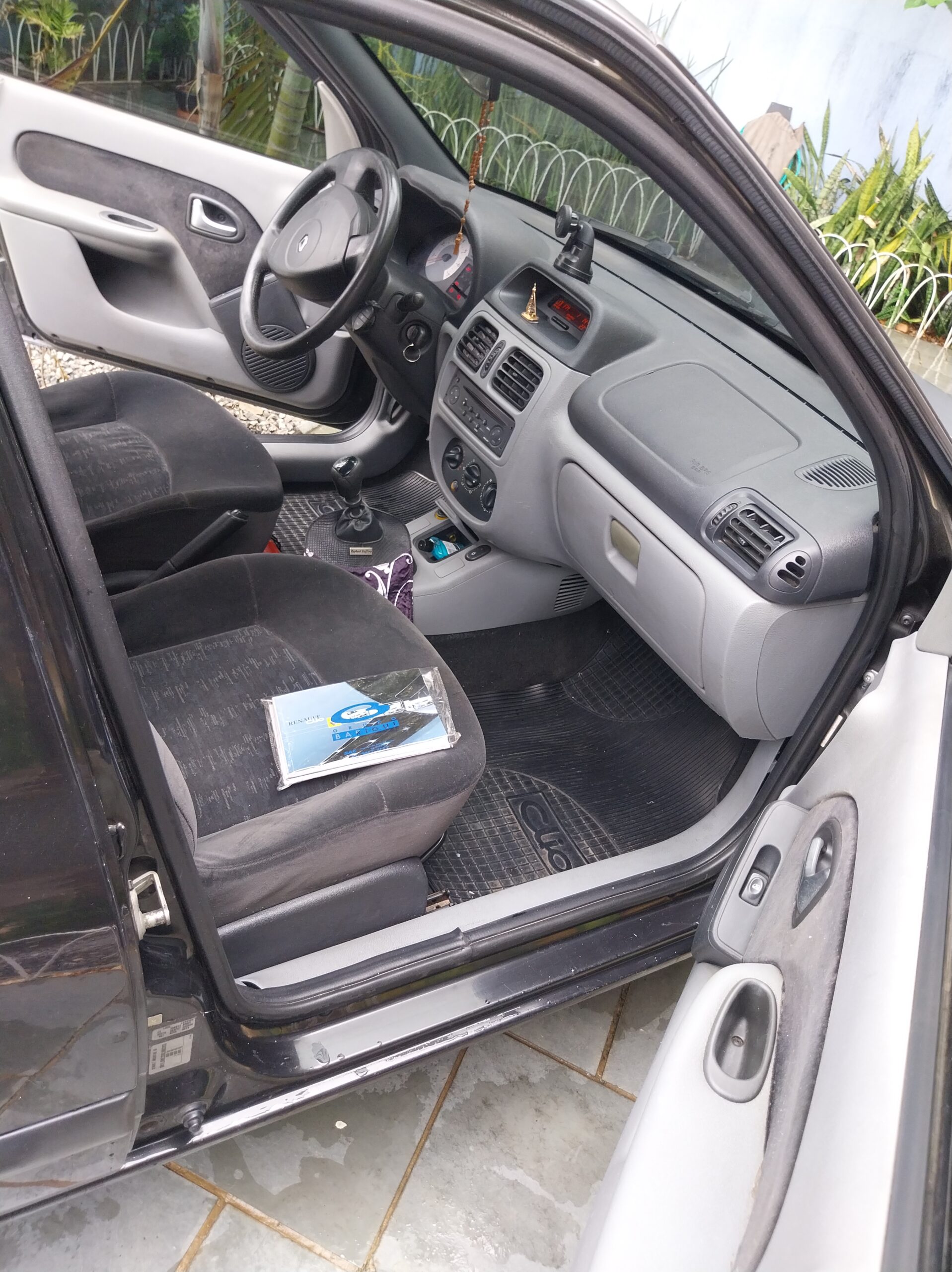 Vendo Renault Clio 1.6 16v. Pouco Rodado