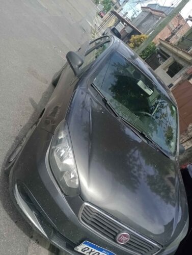 2021 Fiat Grand Siena R$2.230