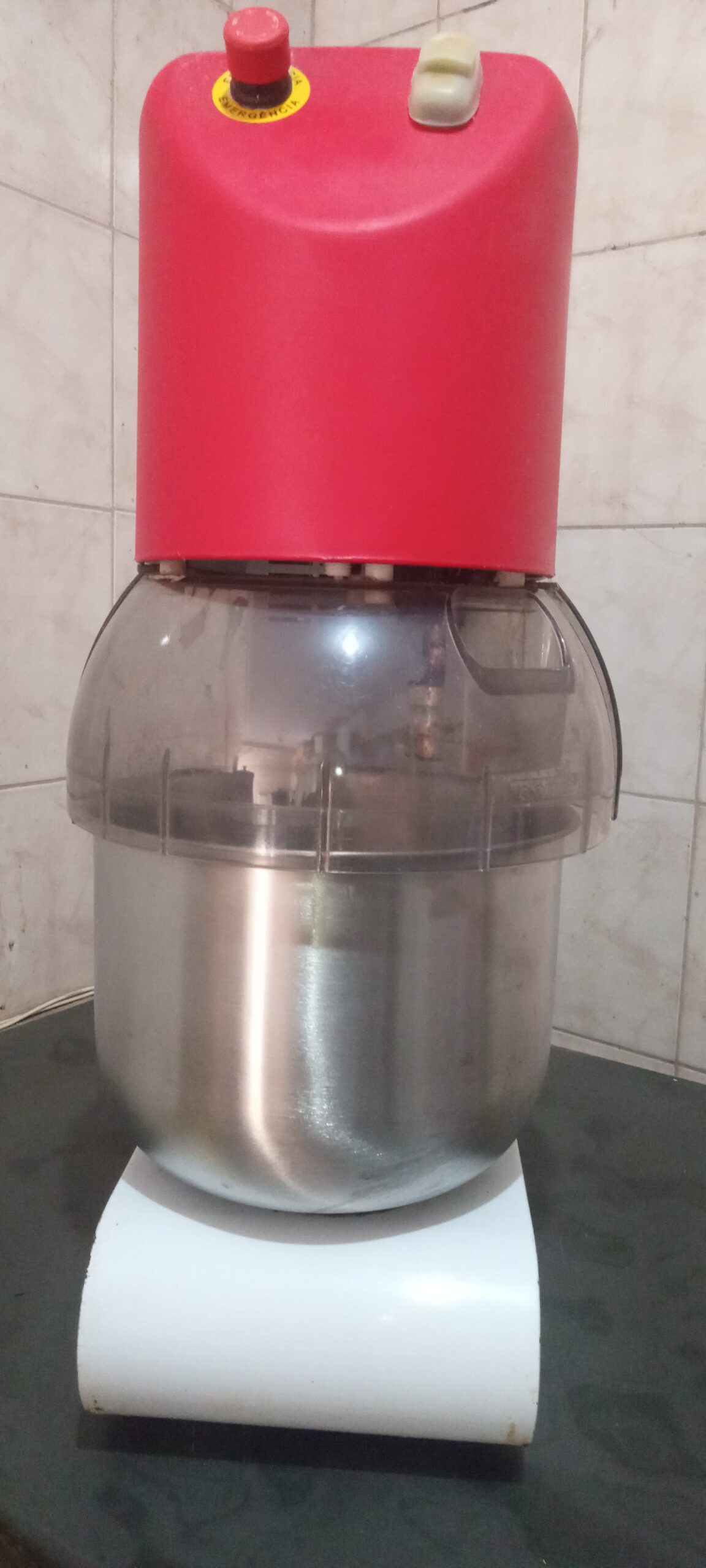 Batedeira industrial 12 litros 127v