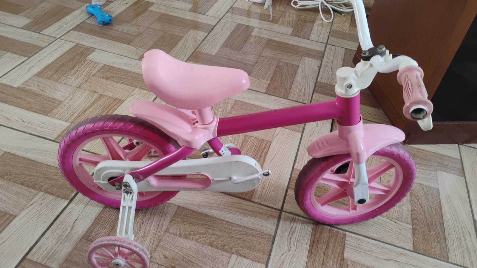 Bicicleta infantil de menina