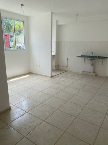 Alugo apartamento de 2 quartos no condomínio Reserva Atlântica