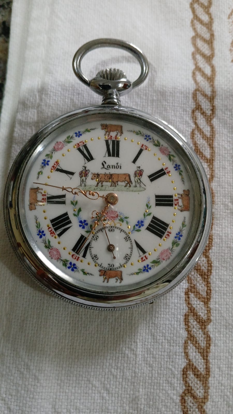 Vendo relógio suíço