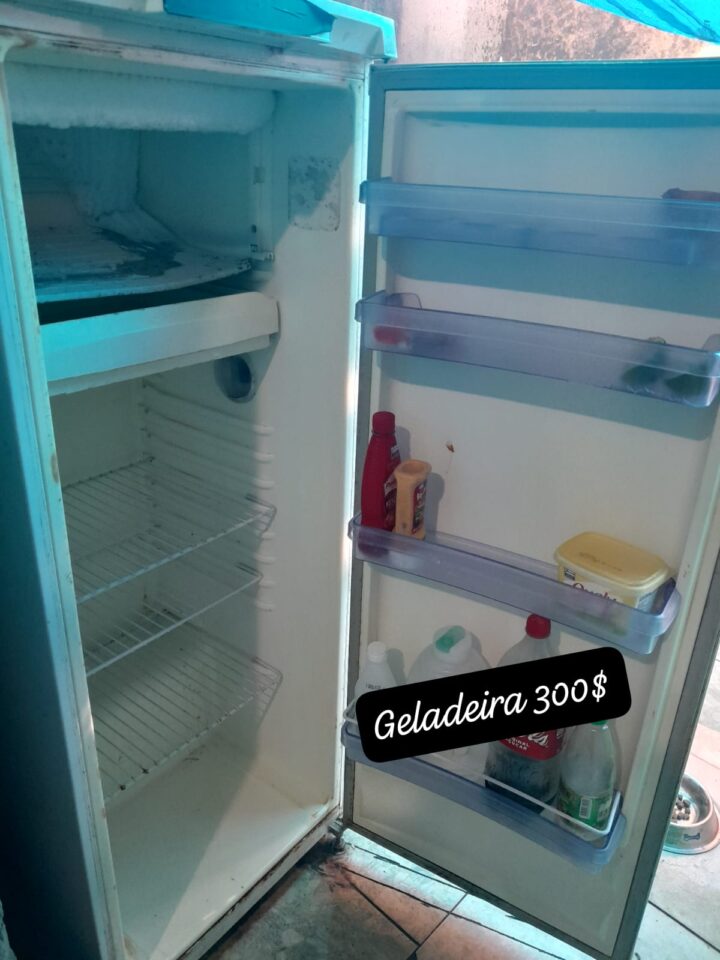 Vendo geladeira