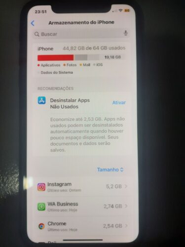 Vendo iPhone 11 de 64GB seminovo