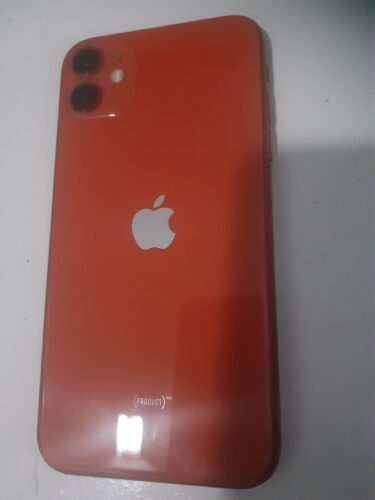 Vendo iPhone 11 de 64GB seminovo
