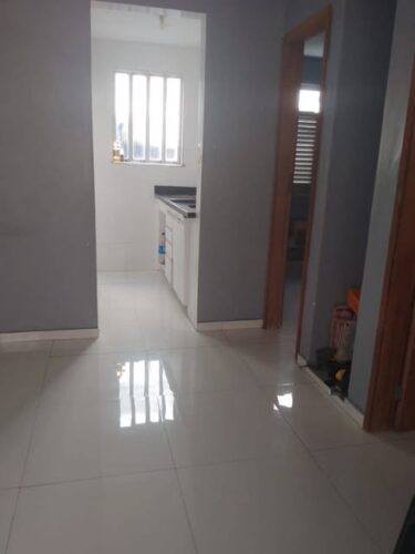 Alugo apto Santo Cristo