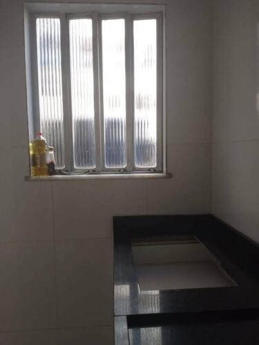 Alugo apto Santo Cristo