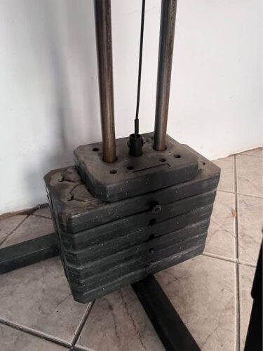 Vendo estação de musculação