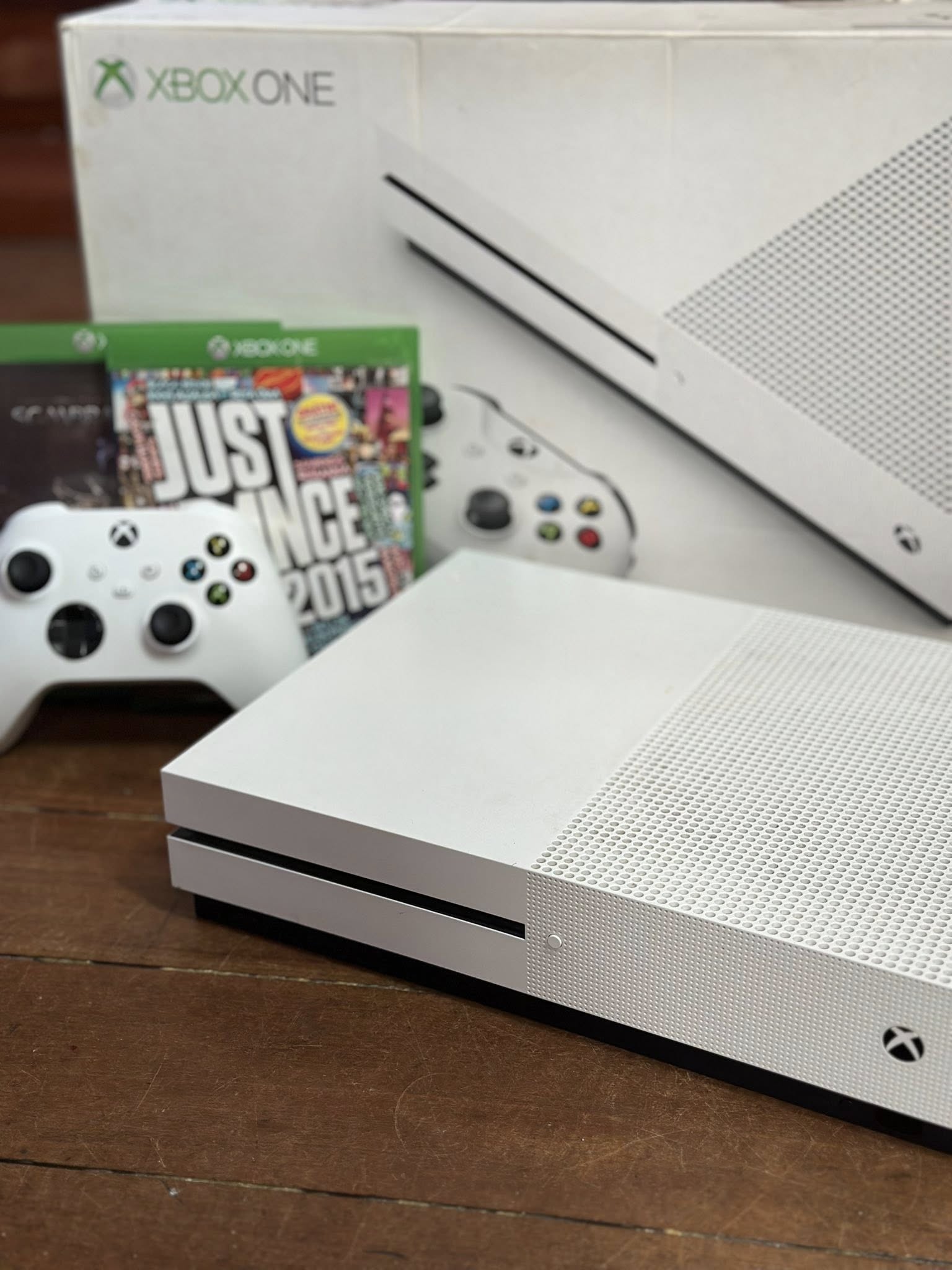 Aceito seu vídeo game como parte do pagamento e aceito cartão