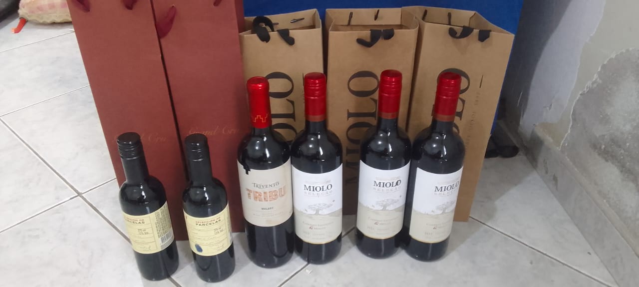 Kit 6 Vinhos Importados