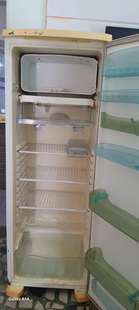Geladeira Eletrolux